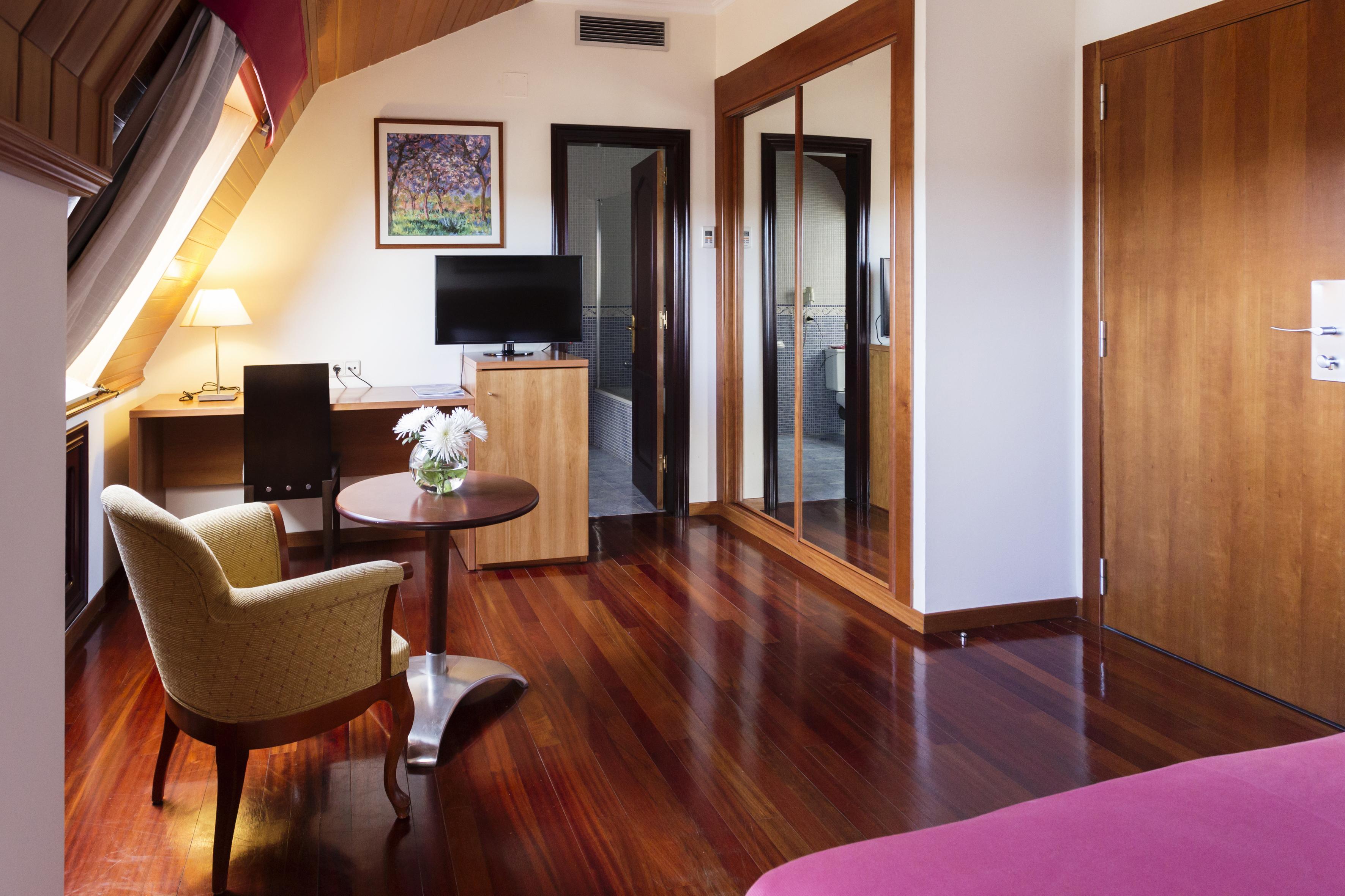 Hotel Valencia Ferrol Ngoại thất bức ảnh