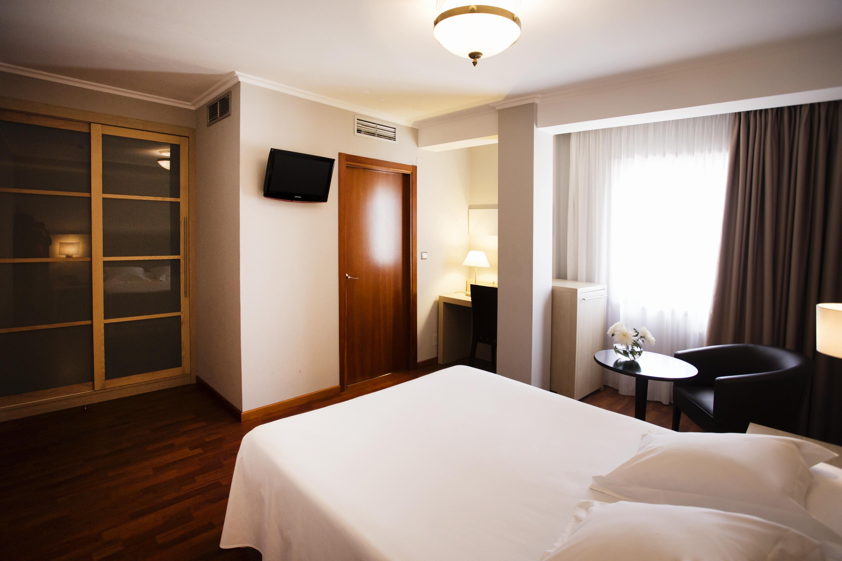 Hotel Valencia Ferrol Ngoại thất bức ảnh
