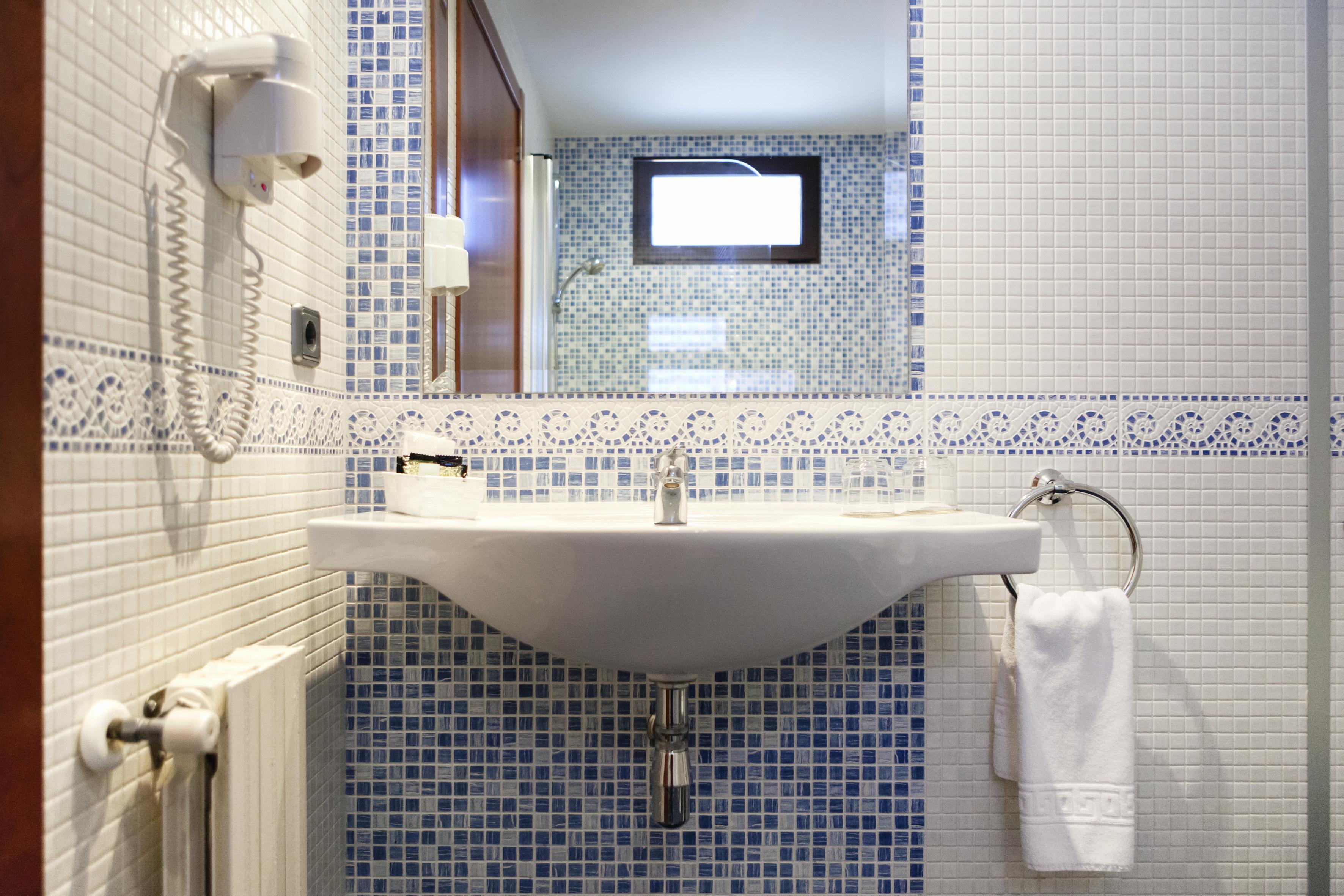 Hotel Valencia Ferrol Ngoại thất bức ảnh
