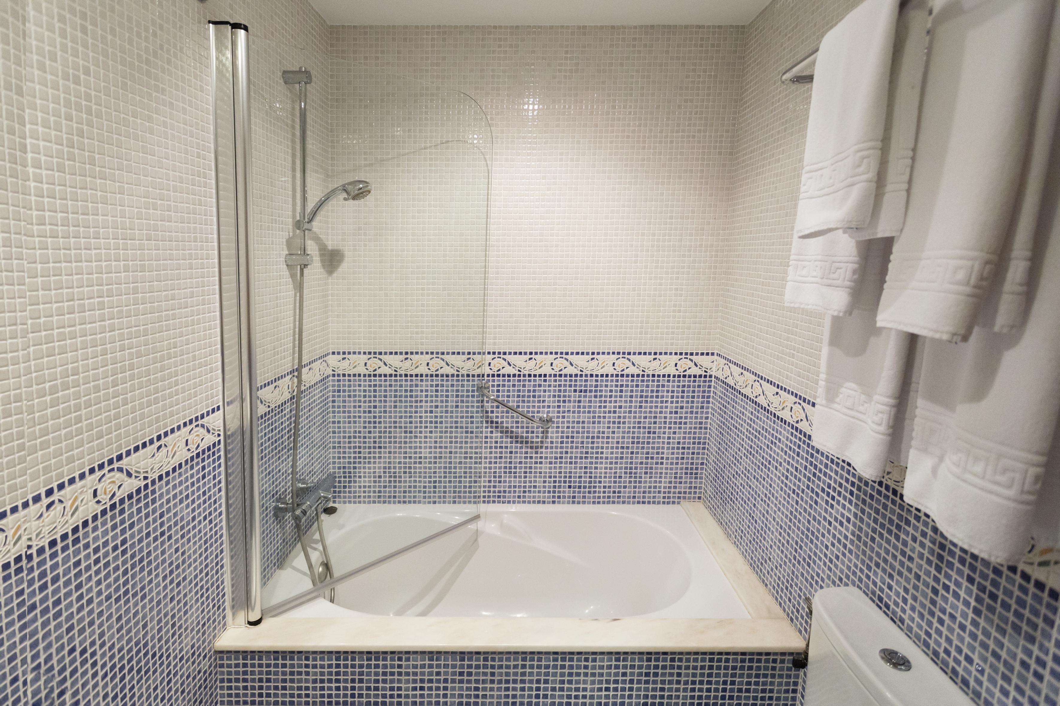 Hotel Valencia Ferrol Ngoại thất bức ảnh