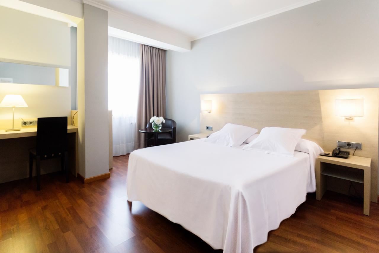 Hotel Valencia Ferrol Ngoại thất bức ảnh