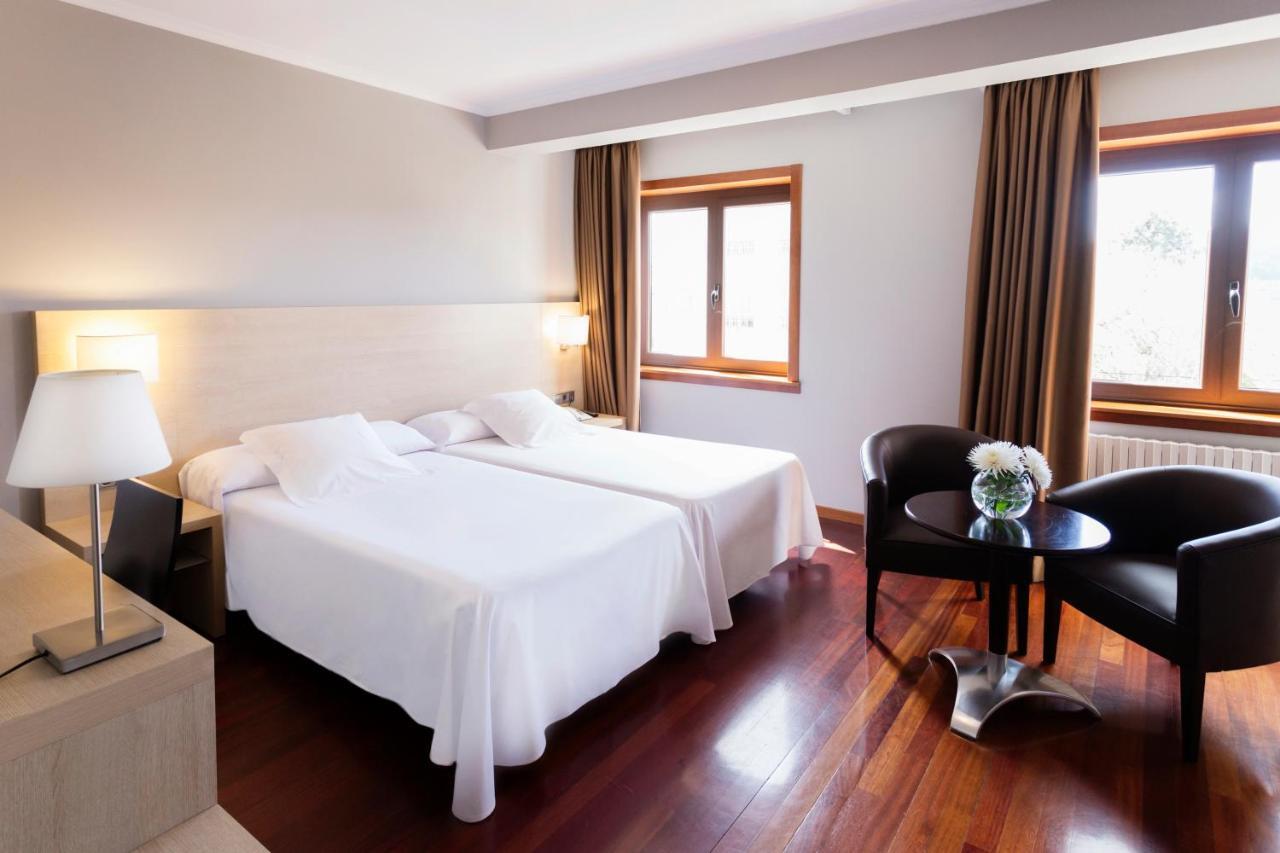 Hotel Valencia Ferrol Ngoại thất bức ảnh